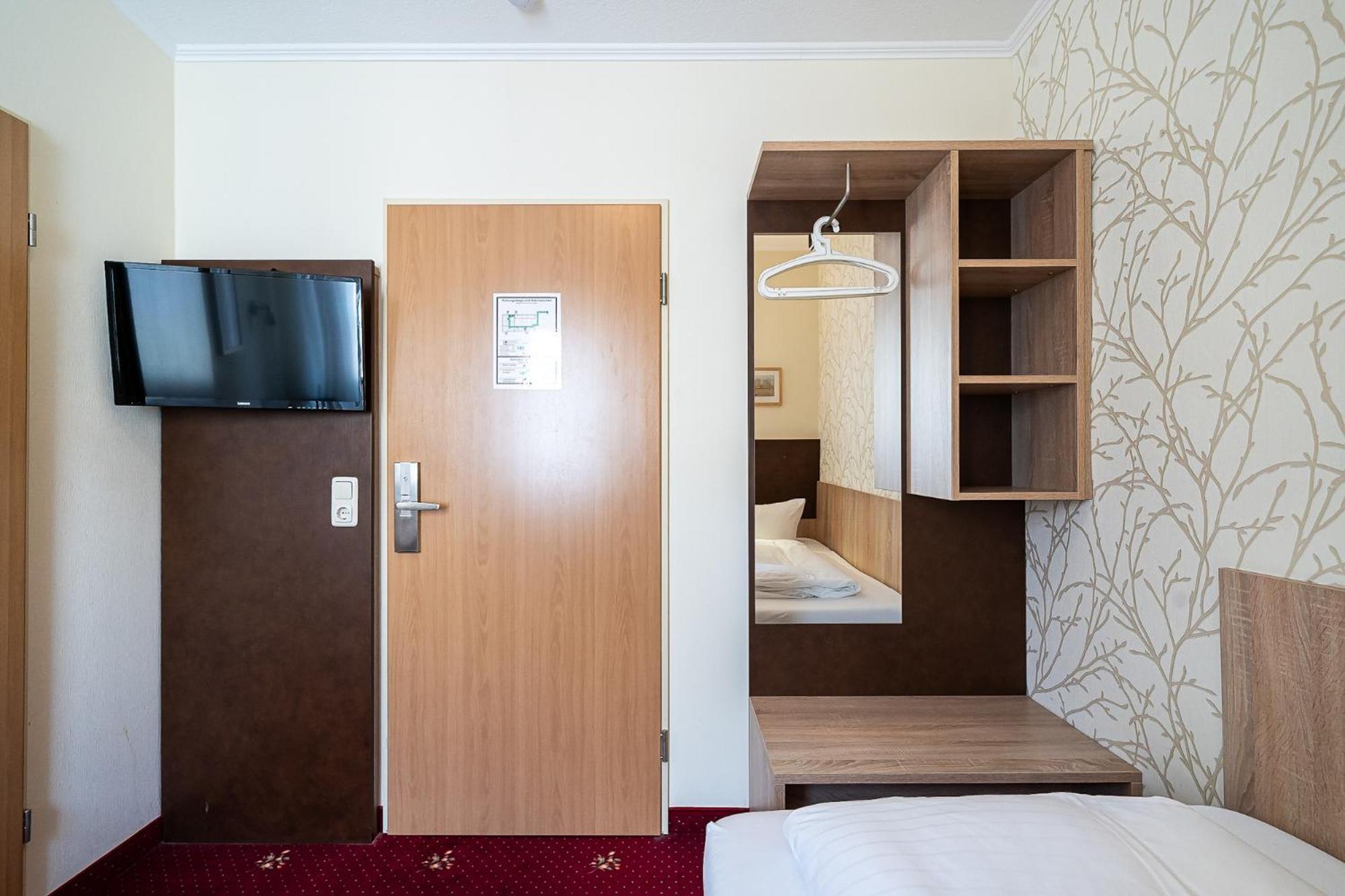 Sleepbeeone Wilhelmshaven Hotel Екстериор снимка