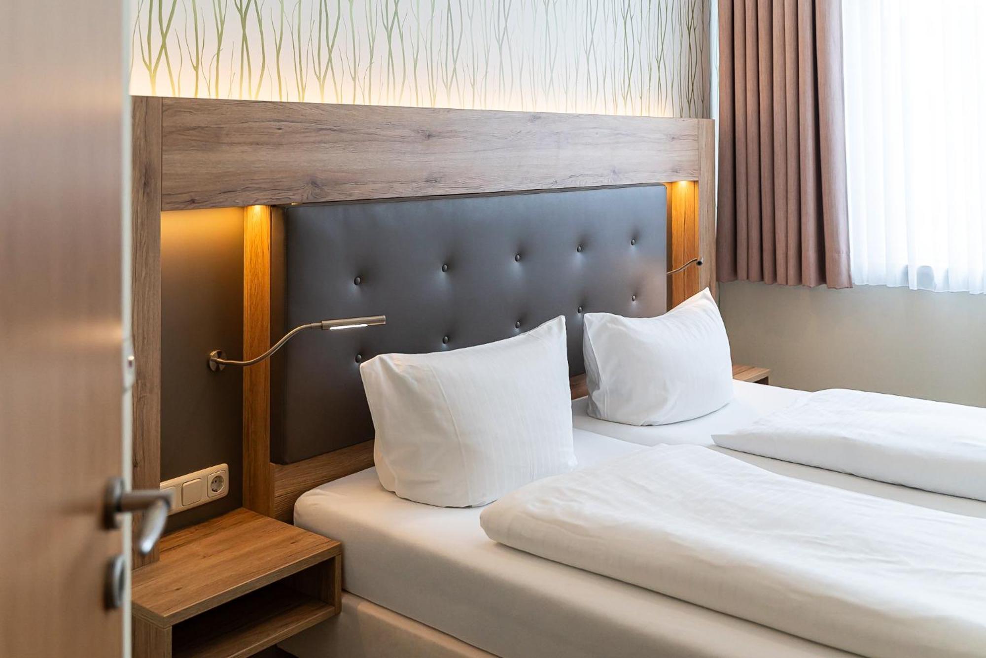Sleepbeeone Wilhelmshaven Hotel Екстериор снимка