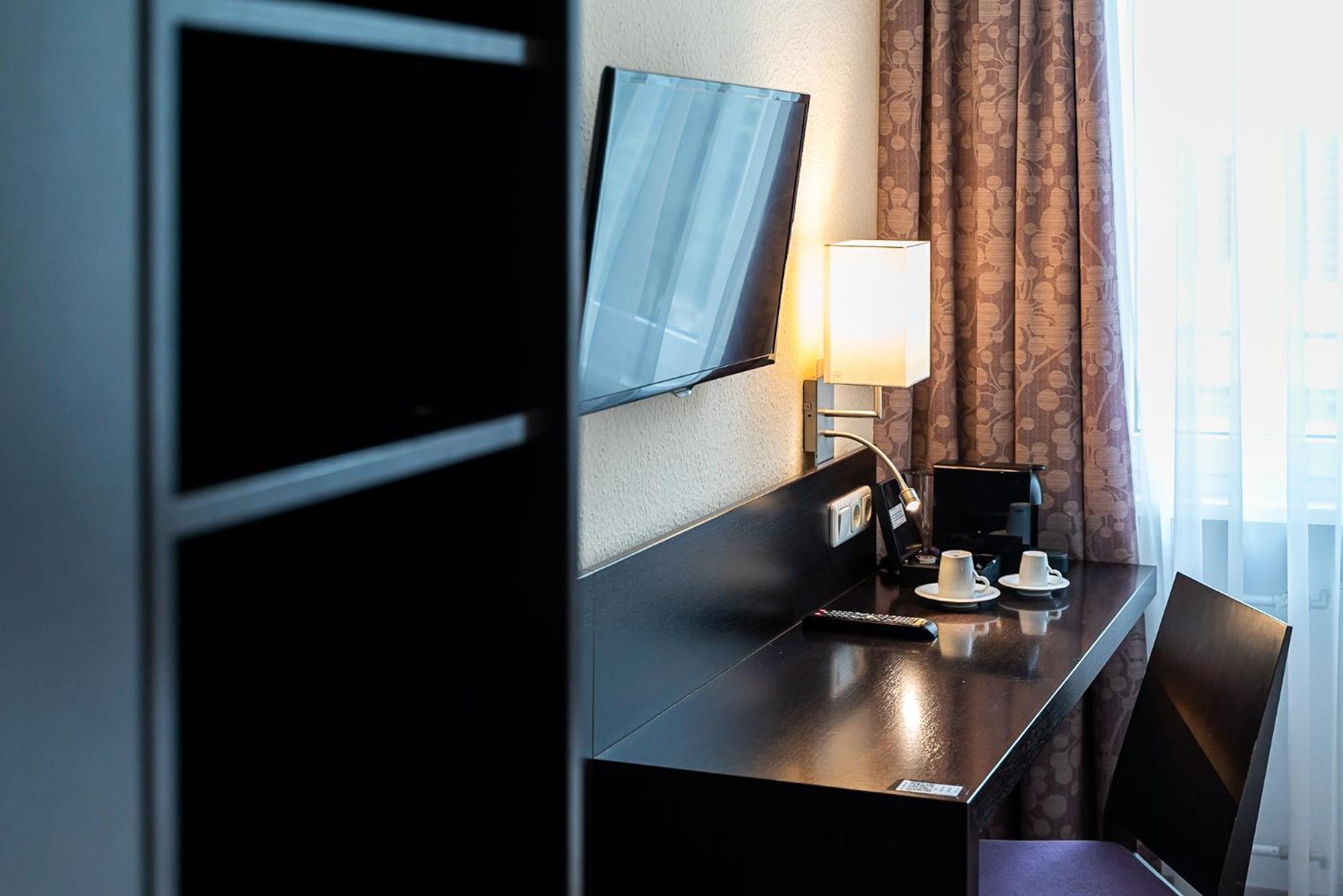 Sleepbeeone Wilhelmshaven Hotel Екстериор снимка