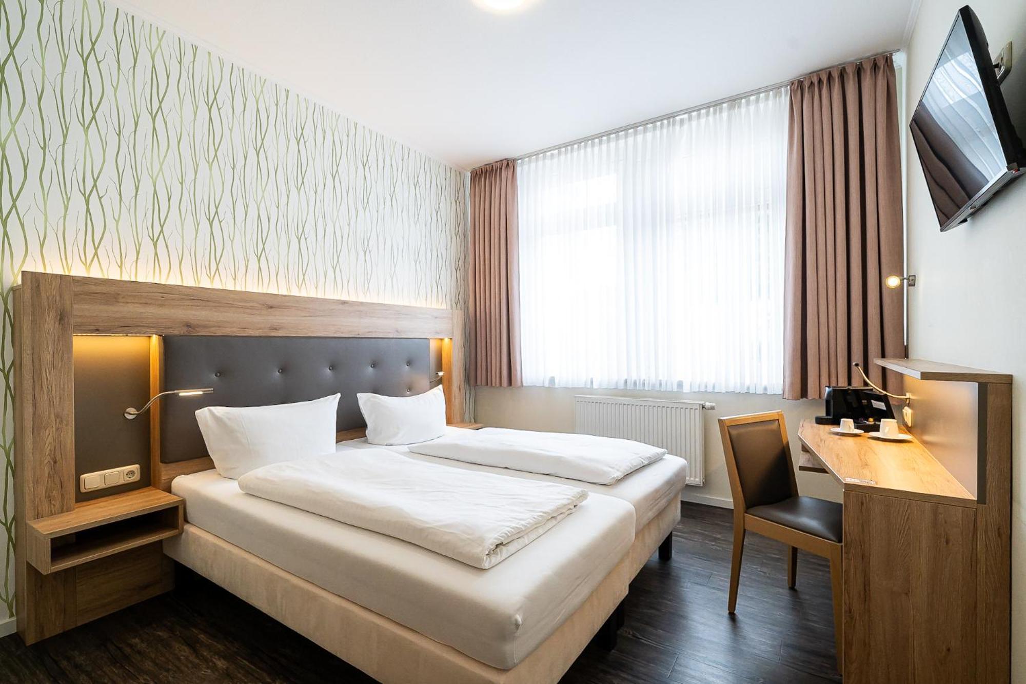 Sleepbeeone Wilhelmshaven Hotel Екстериор снимка