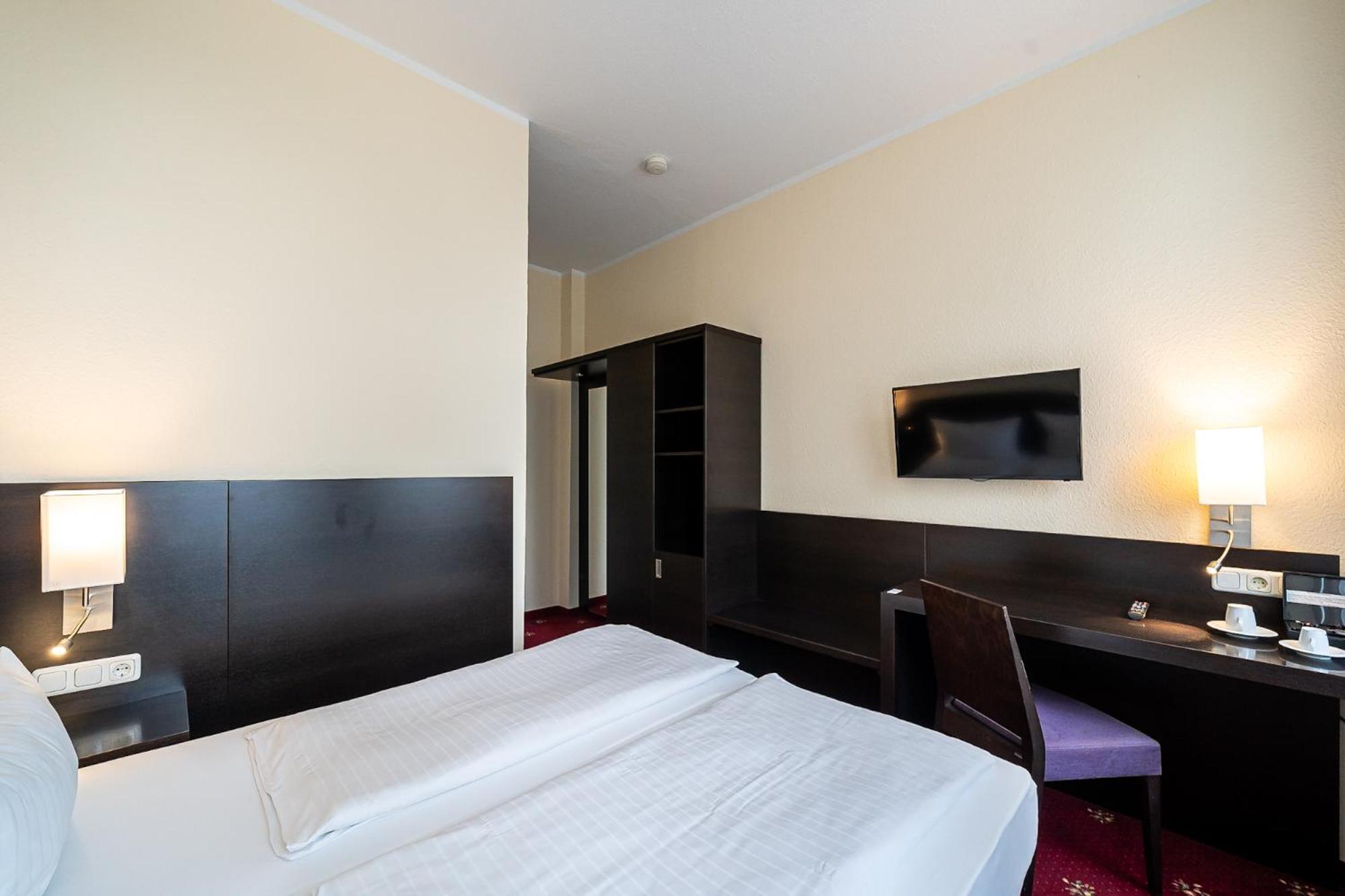Sleepbeeone Wilhelmshaven Hotel Екстериор снимка