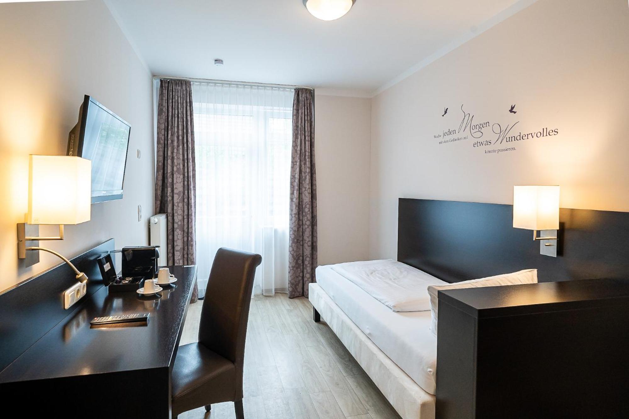 Sleepbeeone Wilhelmshaven Hotel Екстериор снимка