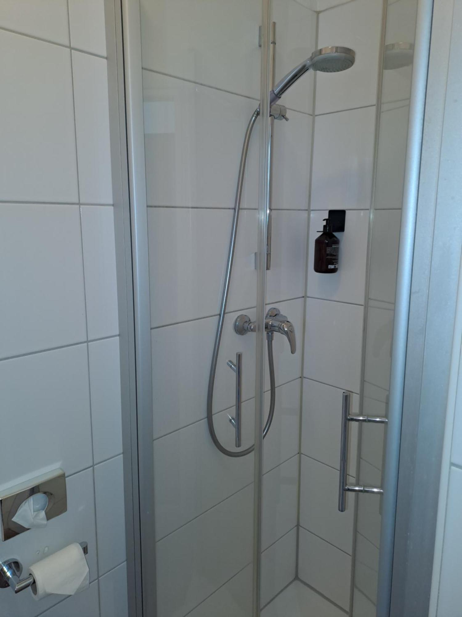 Sleepbeeone Wilhelmshaven Hotel Екстериор снимка